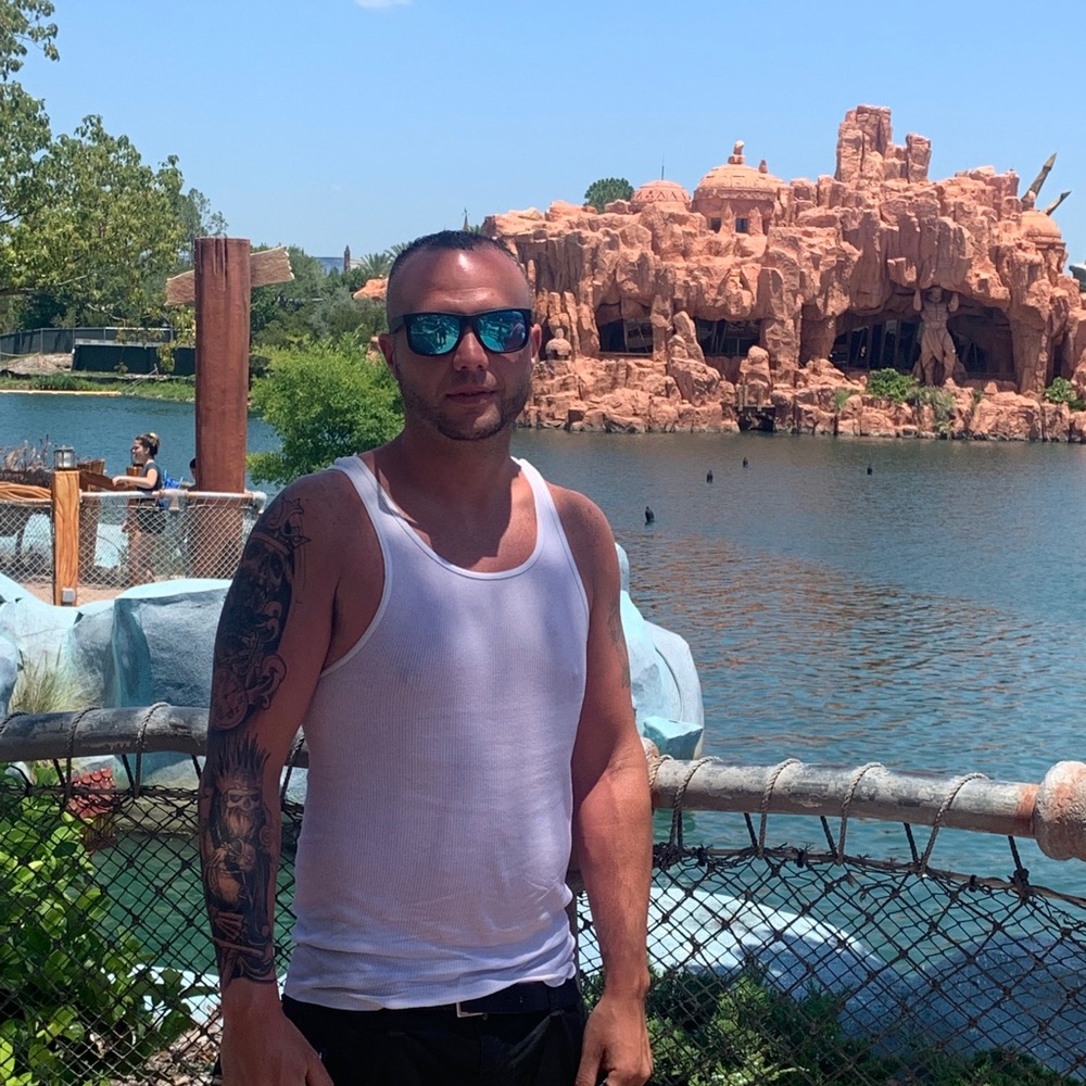 Meet your Posher, Daniel